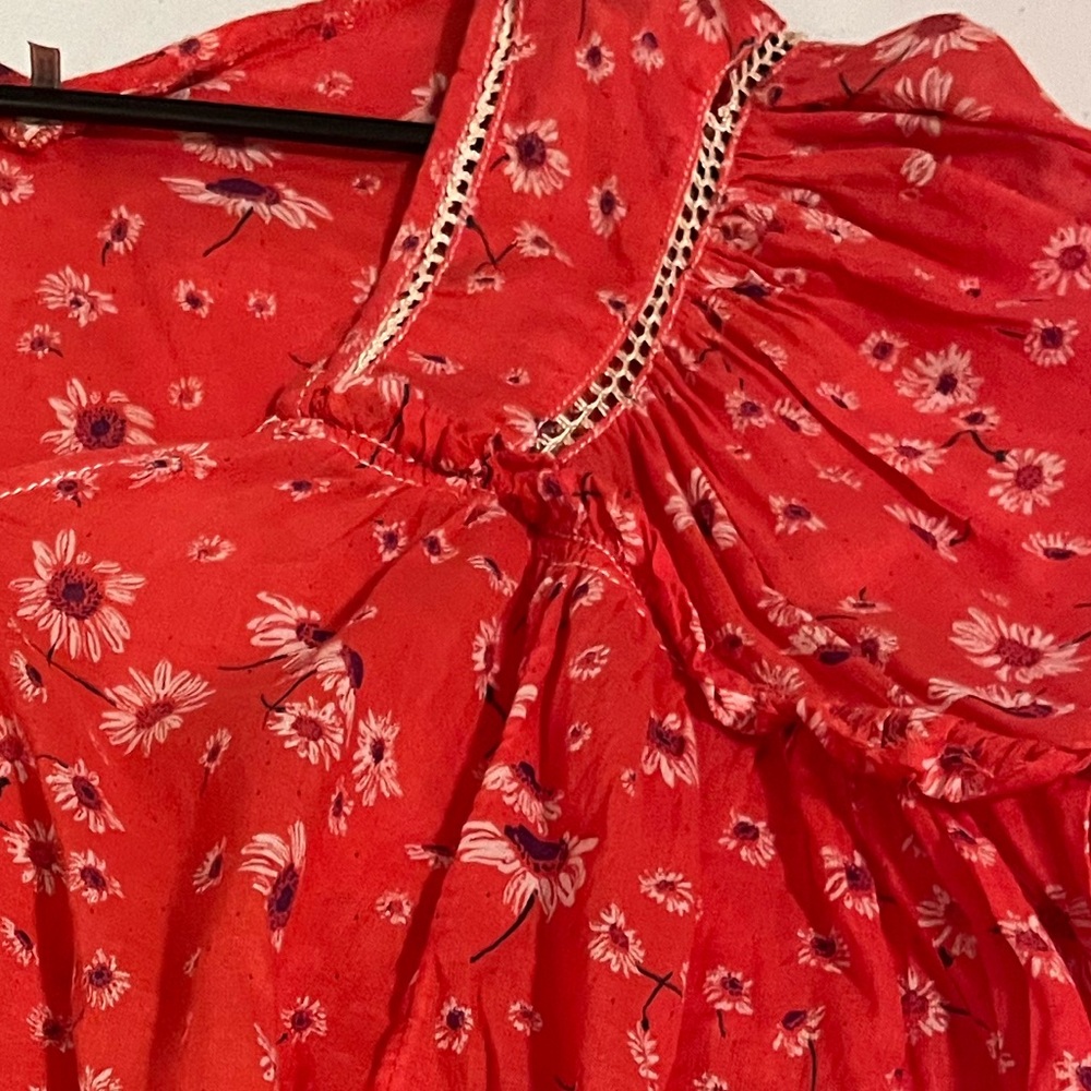 Free People poppy red peasant blouse daisy print - Picture 5 of 5